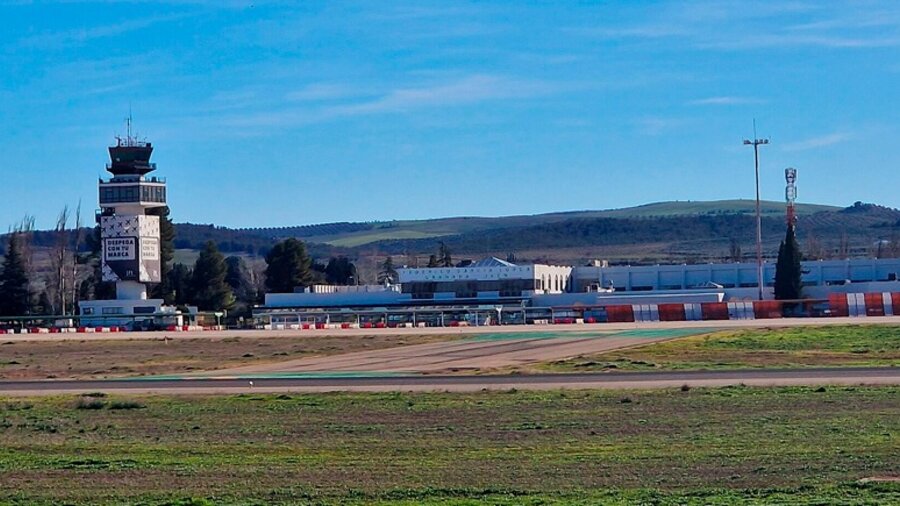 Escuela de Auxiliares de Vuelo de referencia en Andalucía