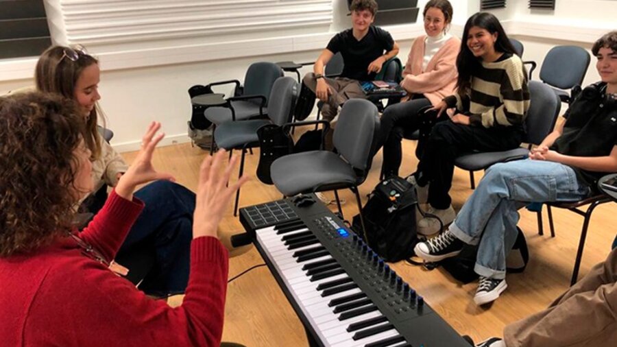 ENTI-UB es el centro pionero de referencia en estudios oficiales en videojuegos y nuevas tecnologías en Barcelona.