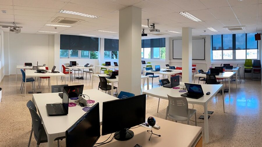 ENTI-UB es el centro pionero de referencia en estudios oficiales en videojuegos y nuevas tecnologías en Barcelona.